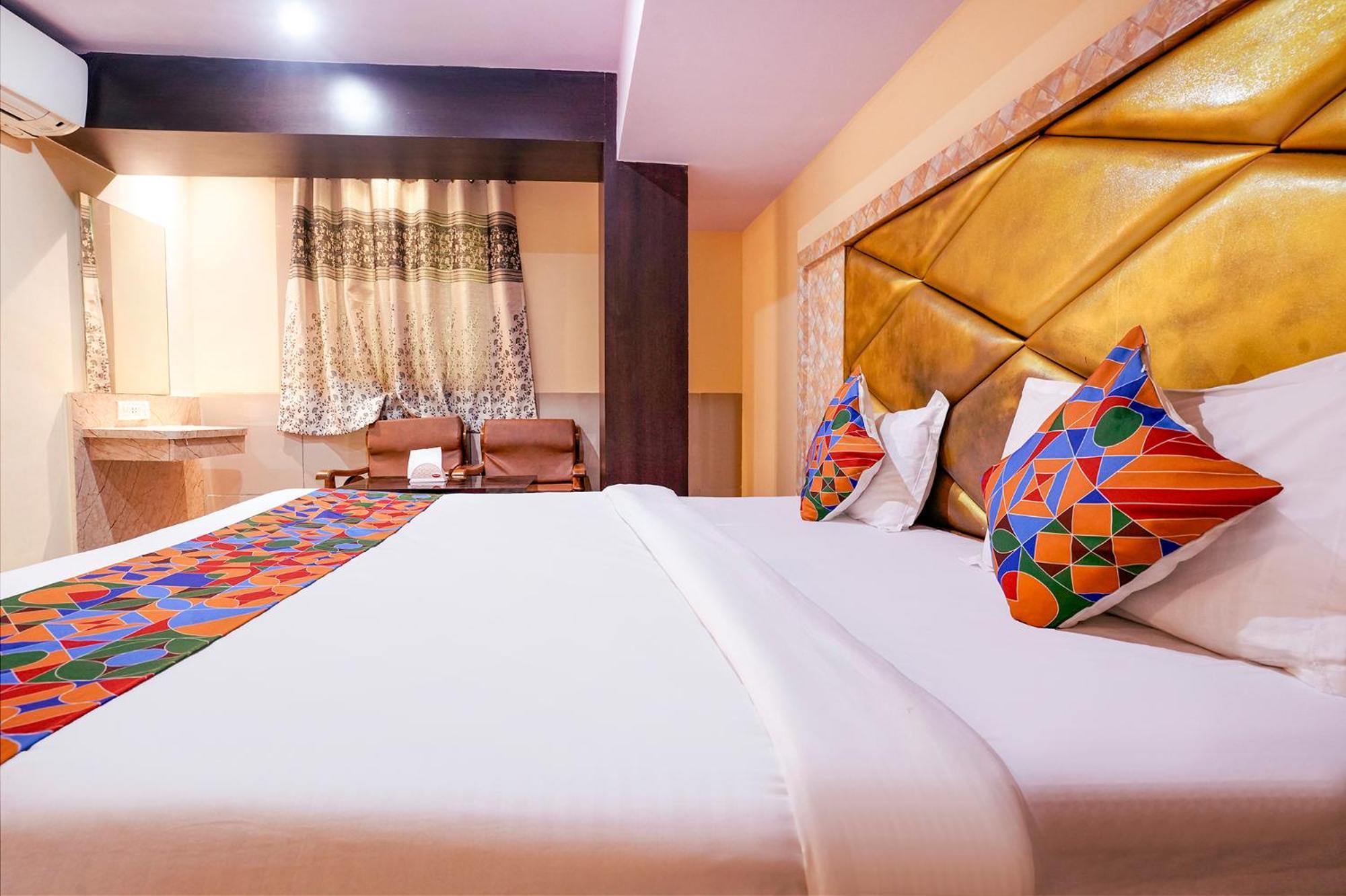 Fabhotel Everest Vashi Exterior photo